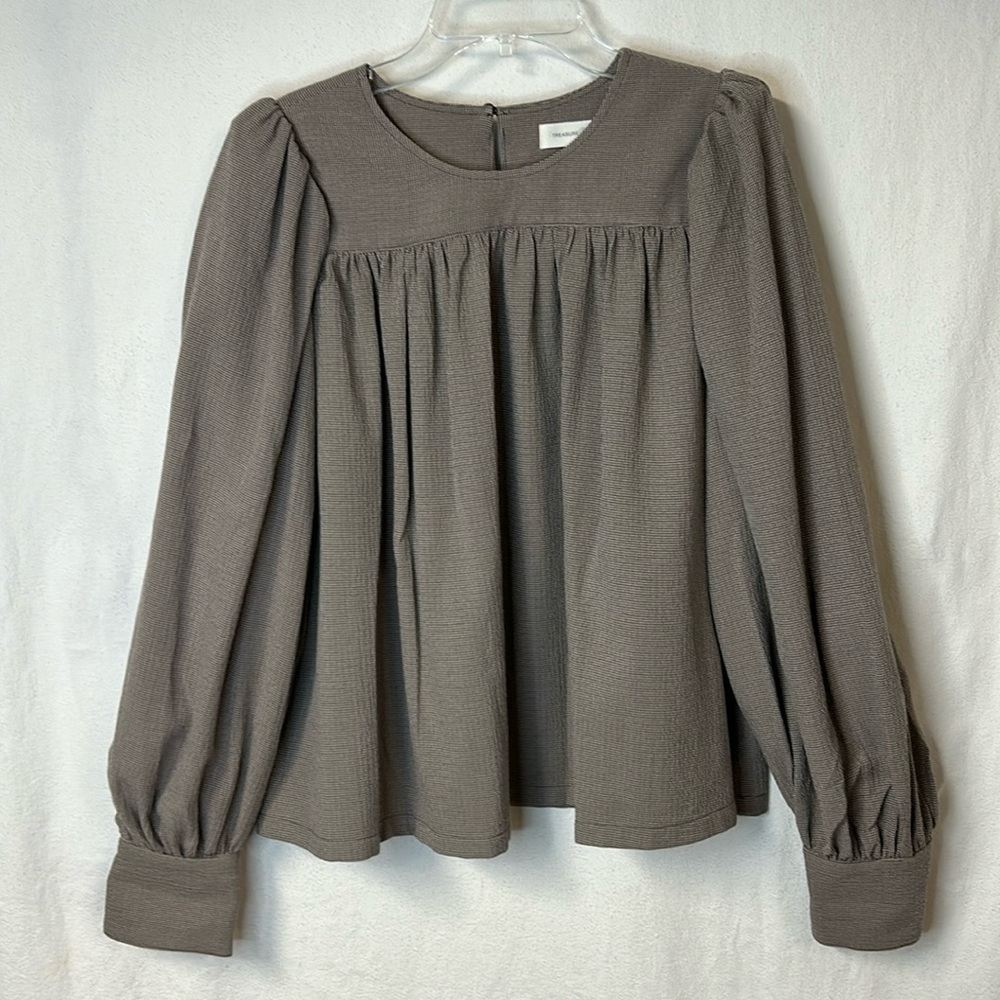 Treasure & Bond Women’s Tunic Size M Soft Brown Gathers on Front and Sleeve